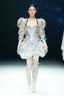 浙江理工大學服裝學院畢業發布 詮釋時尚多維信息的融合與并置
